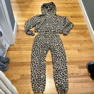 A&F Leopard fleece set size XS / S